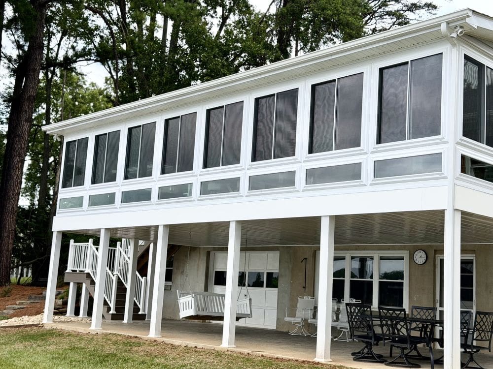 Screened in porch